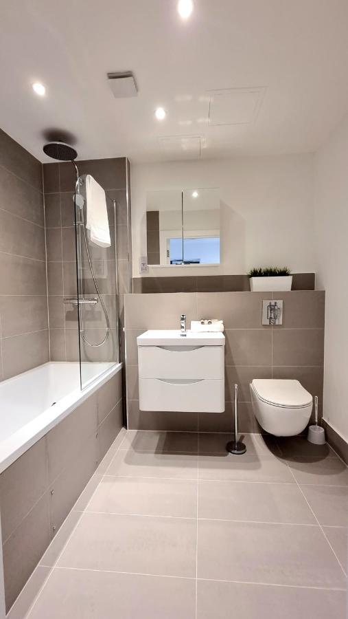 Roomspace Serviced Apartments - Kew Bridge Court Лондон Екстер'єр фото