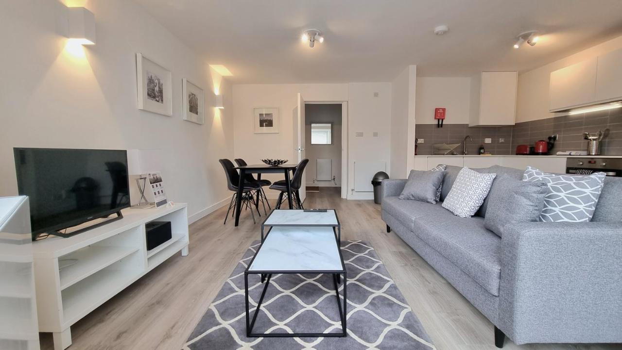 Roomspace Serviced Apartments - Kew Bridge Court Лондон Екстер'єр фото